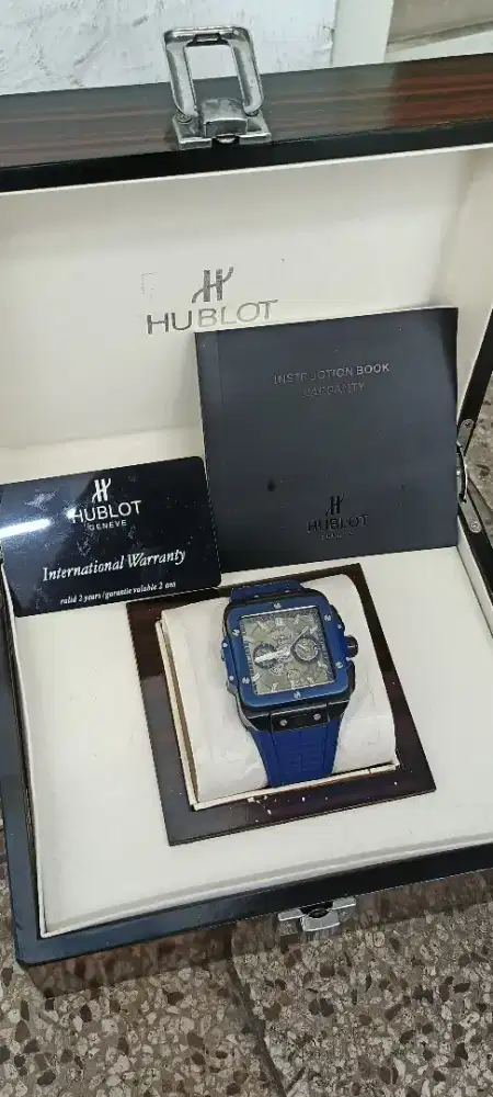 Jam tangan HUBLOT