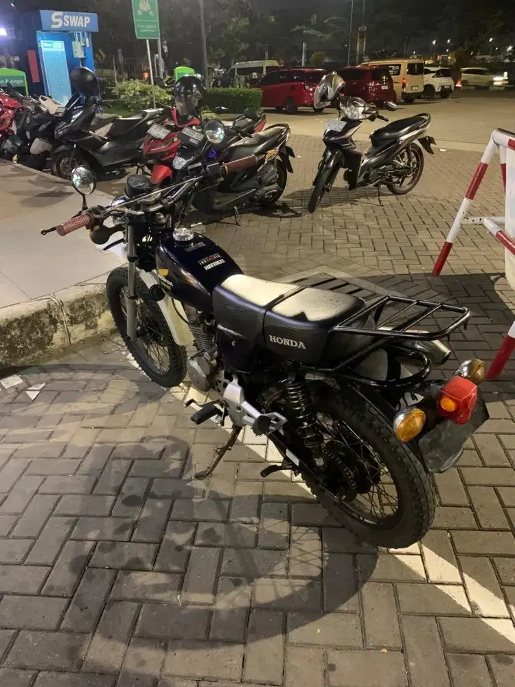 Honda XL (Megapro)