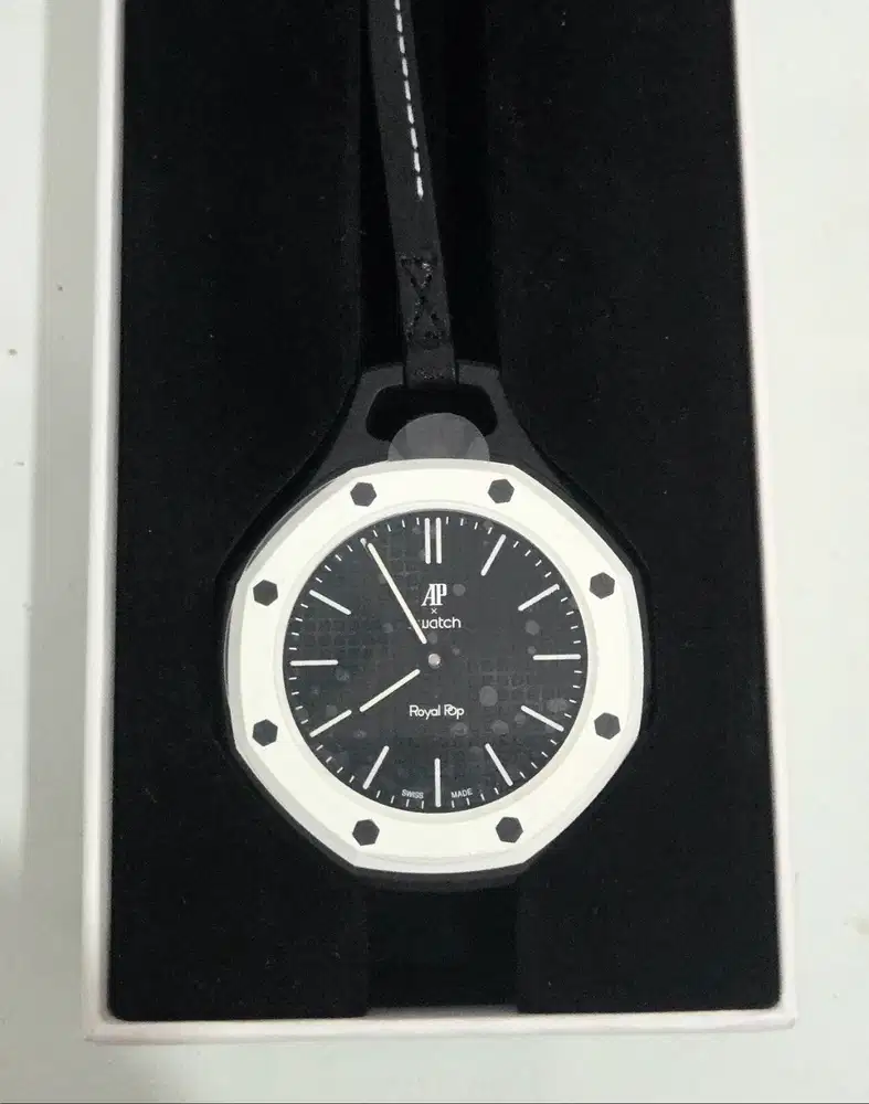 AP x SWATCH ROYAL POP - ORIGINAL&BRAND NEW, LOWEST PRICE IN THE MARKET