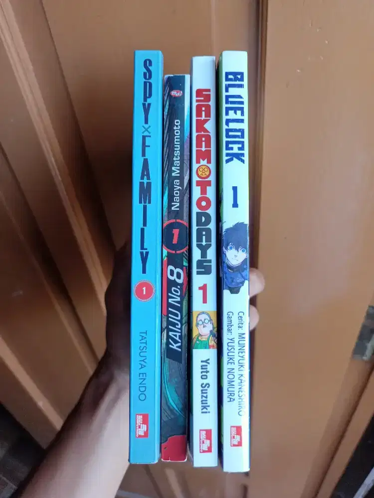 4 Manga Vol. 1 second, kondisi baik (Sepaket)
