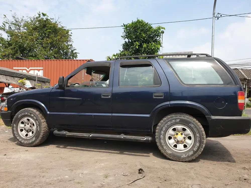 Opel Blazer 2001 Bensin