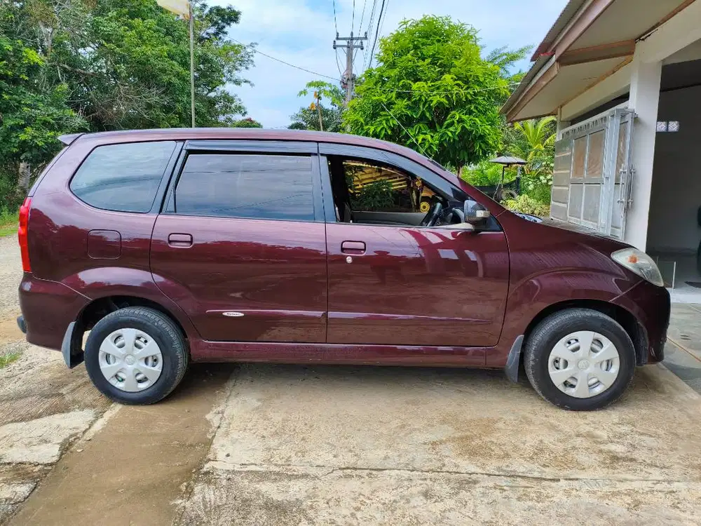 Xenia Xi VVT-i 2011