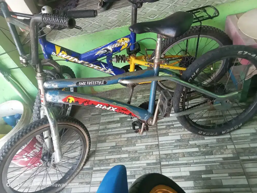 Sepeda BMX uk 20