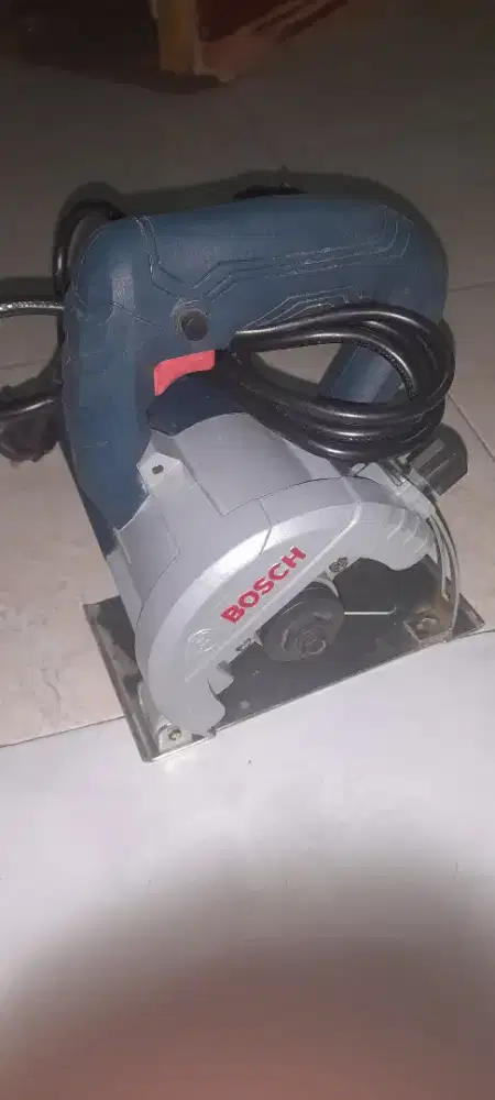 Mesin potong Bocsh GDC 140