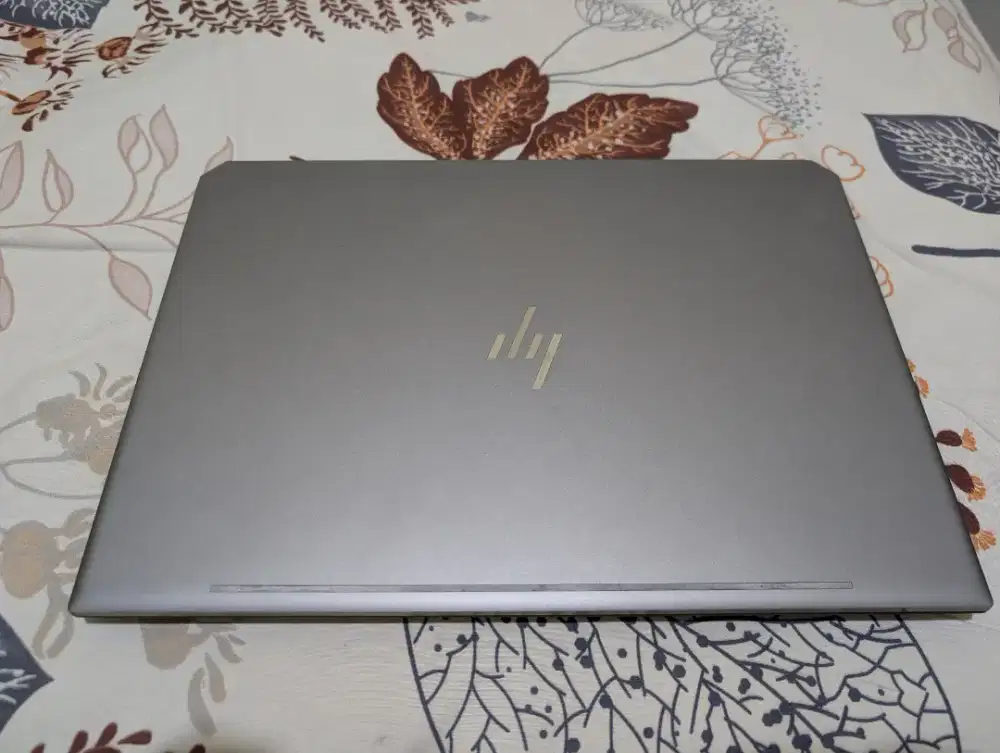 HP ZBook Studio G5 Xeon P1000 32GB Mulus Murah