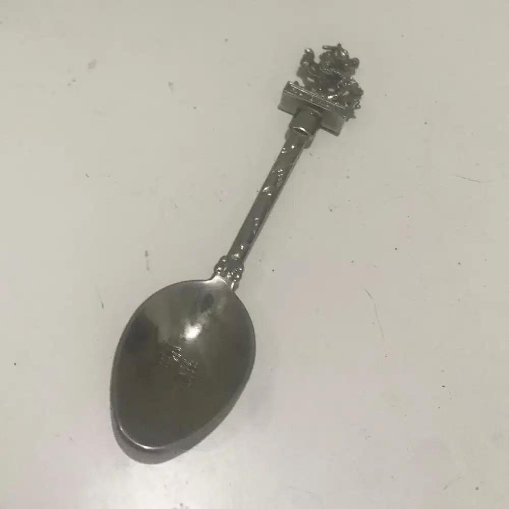 Sendok Souvenir Hongkong