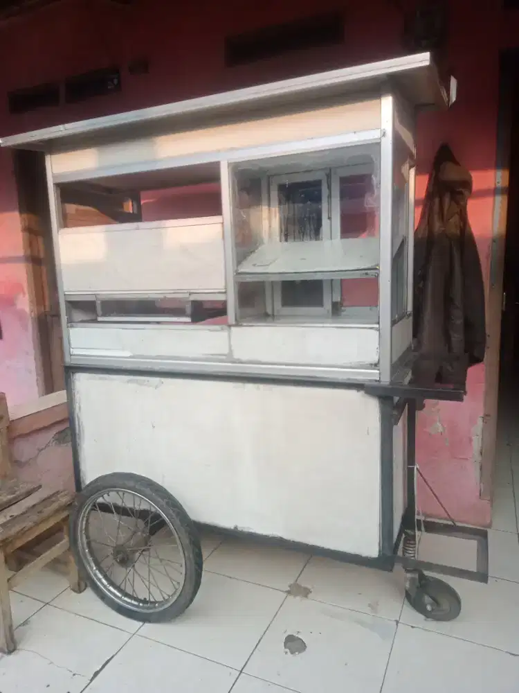 Gerobak Mangkal Masih ok