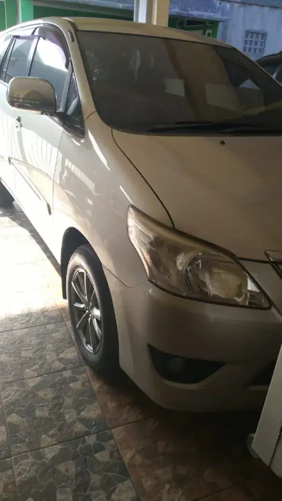 innova G 2012 matic diesel