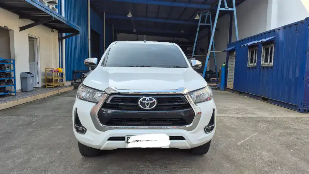 TOYOTA HILUX 2.4G DOUBLE CABIN (4X4) MT