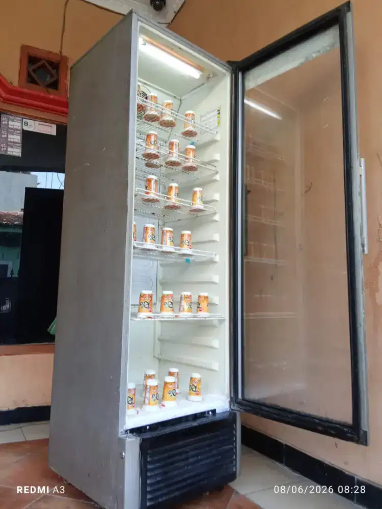 Showcase polytron jumbo rak 5 dingin banget