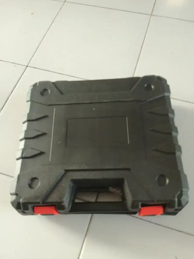 Jual bor+gerinda satu set barang masih baru lom pernah pake