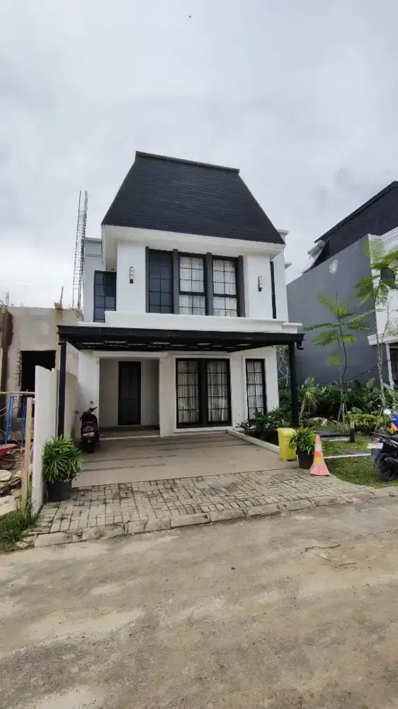 Rumah Mewah Tengah Kota Balikpapan