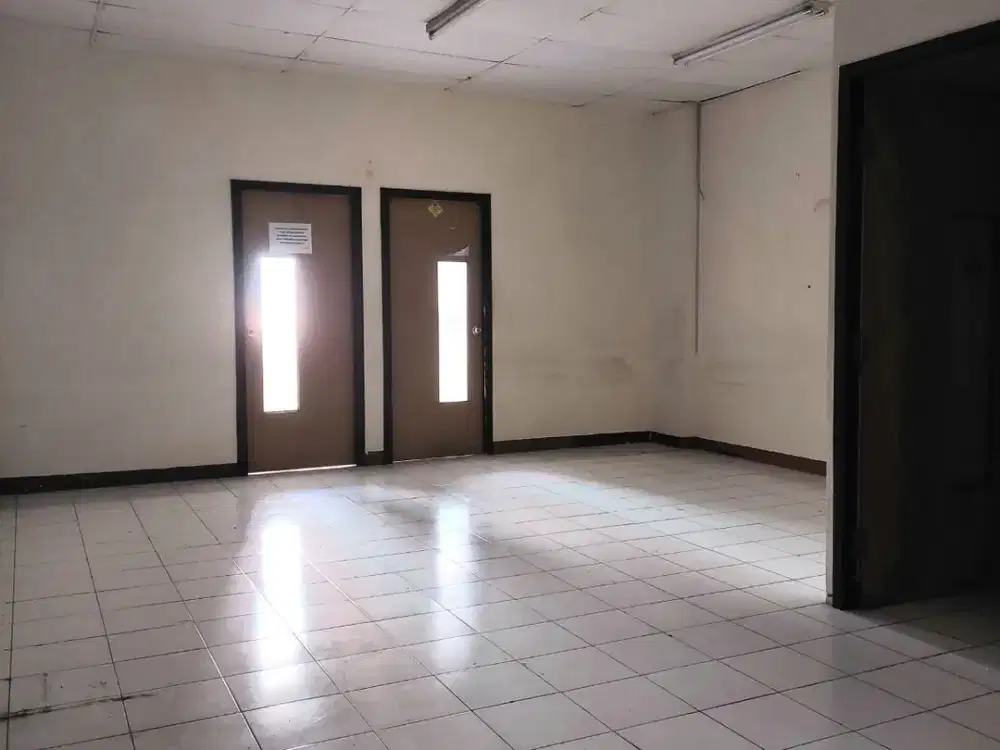 Jual Ruko Graha Cempaka Mas 4 lantai 5x15, 3,2 M Nego