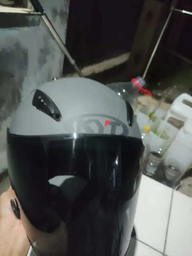 Helm kyt L abu-abu