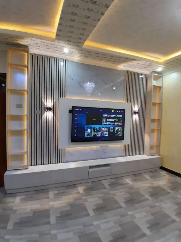 Backdrop TV bisa custom