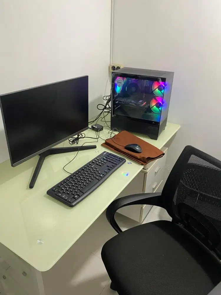 PC Gaming Jarang Pakai + Monitor