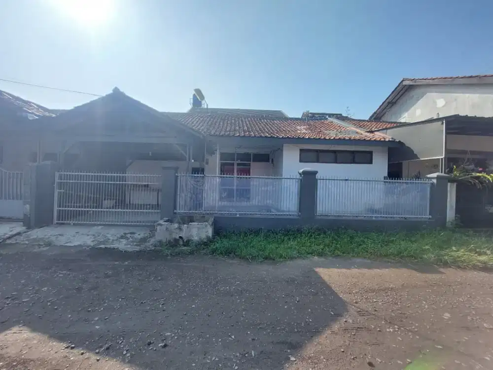 Rumah Taman Kopo Indah 1, Bisa Buat Tinggal atau Usaha Konveksi dan Home Industri