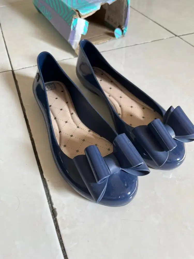 Sepatu Zaxy size 37