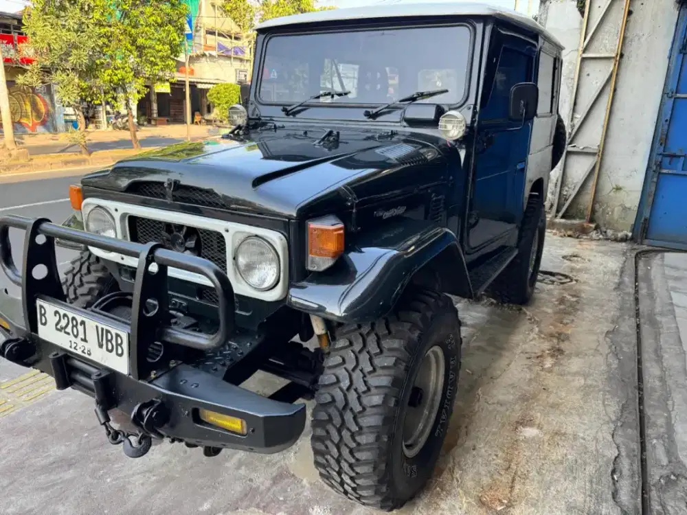 Toyota hardtop fj40 bensin th 78 mesin 2F dan udah pasang PTO