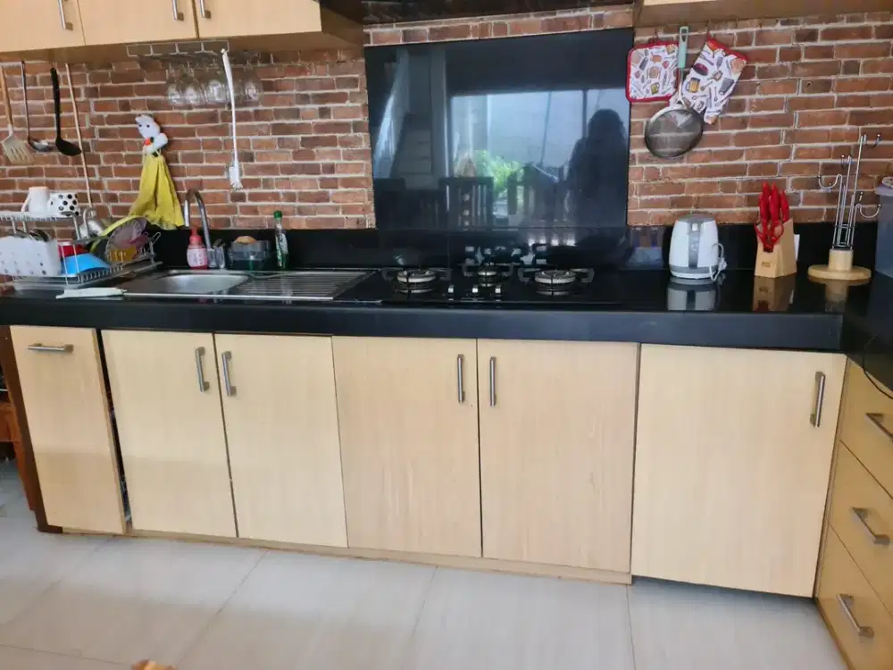Dijual rumah tinggal one gate di Denpasar Selatan, Bali