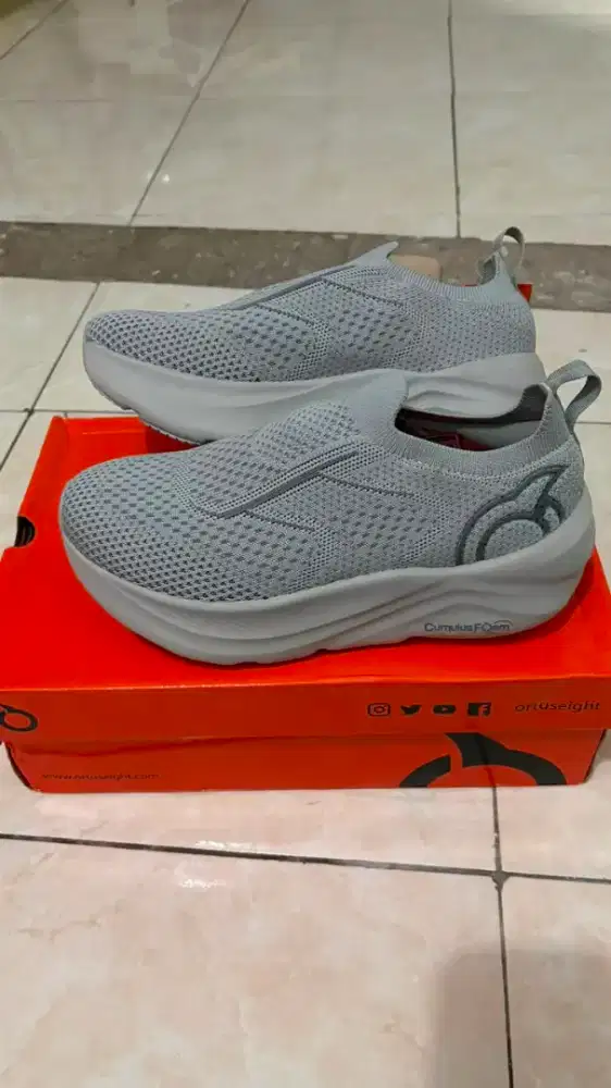 Sepatu ortuseight hyperblast slip on size 38