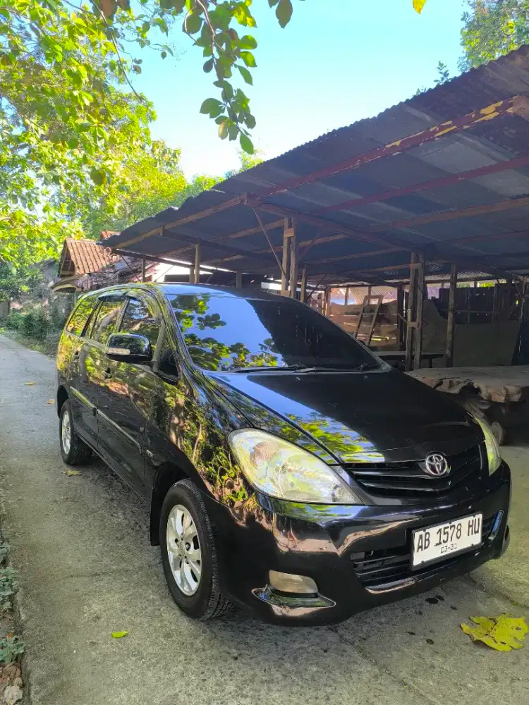 Kijang Innova 2.0 G AT 2010