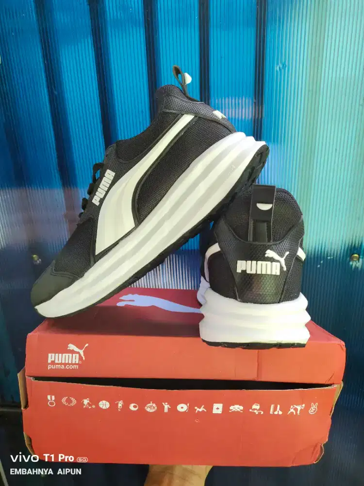 Sepatu running lari olahraga