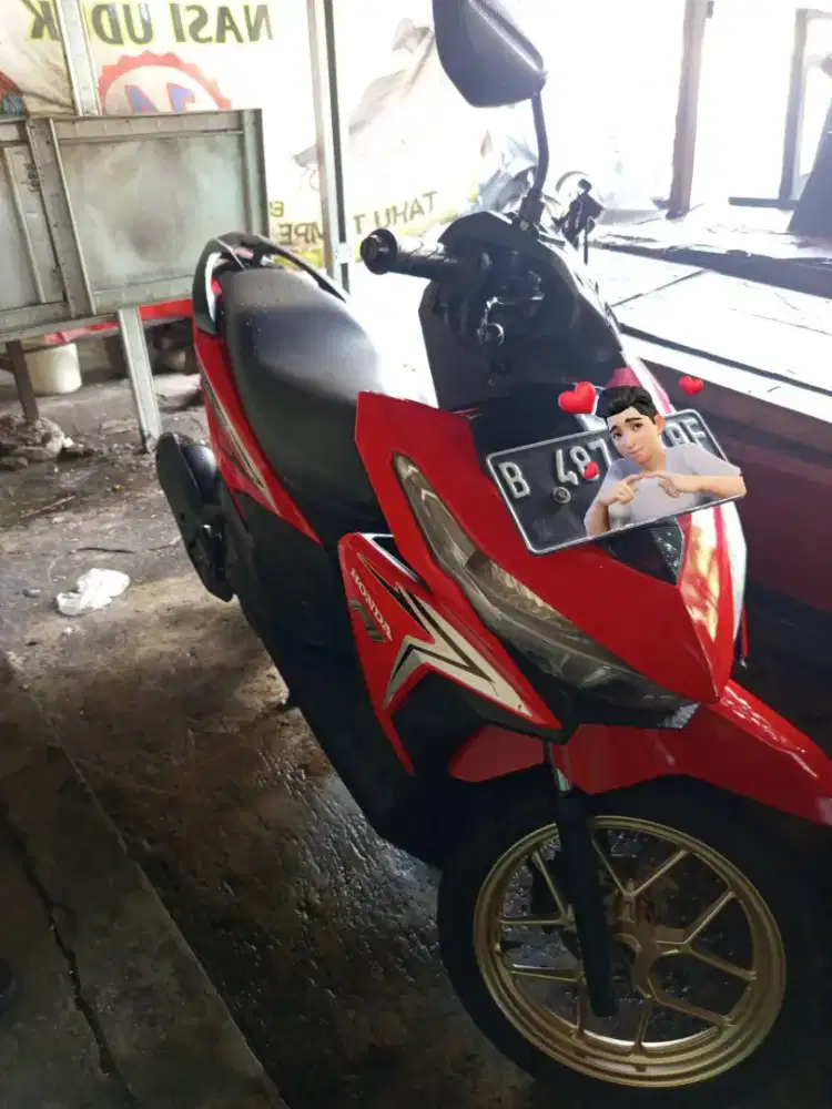 Vario 125 2016 cbs iss merah merona