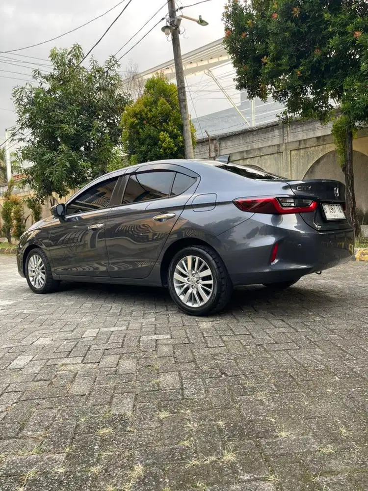 CITY RS SEDAN 2022 LOW KM TANGAN PERTAMA