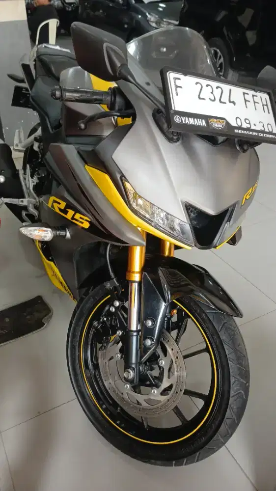 R15 VVA TAHUN 2020,HARGA TERJANGKAU