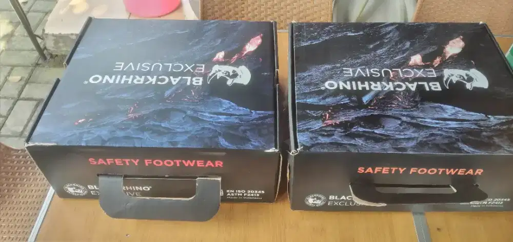 Sepatu safety blackrhino 0801