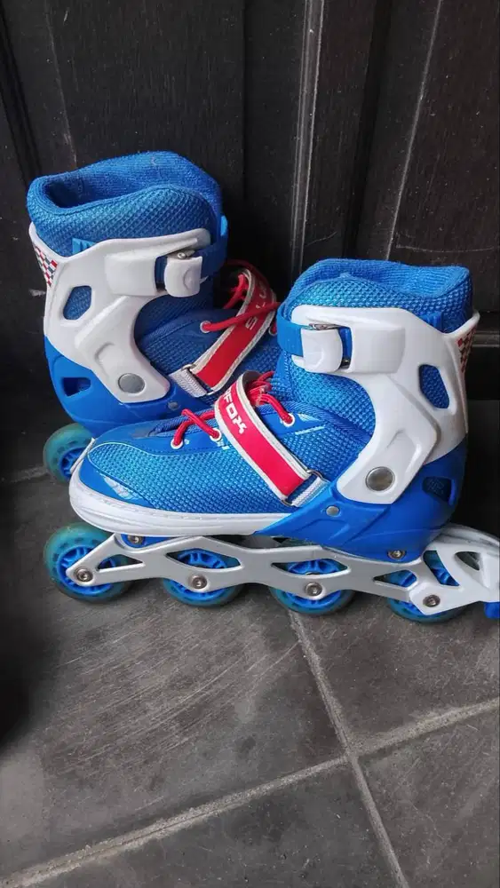 inline skate (beli 1 dapat 2 pasang) Like new, baru dipakai 2x