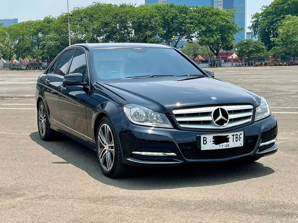 Mercedes-Benz C200 2013 Bensin