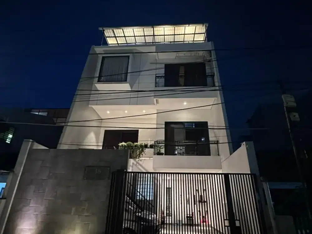 Dijual Rumah Modern Design Semi Furnish Siap Huni di Muara Karang