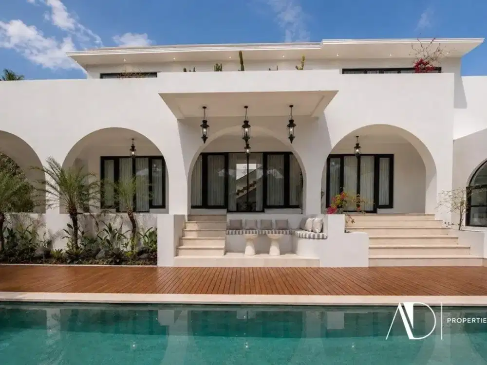 FREEHOLD OR LEASEHOLD | MODERN MEDITERRANEAN VILLA IN BERAWA, CANGGU