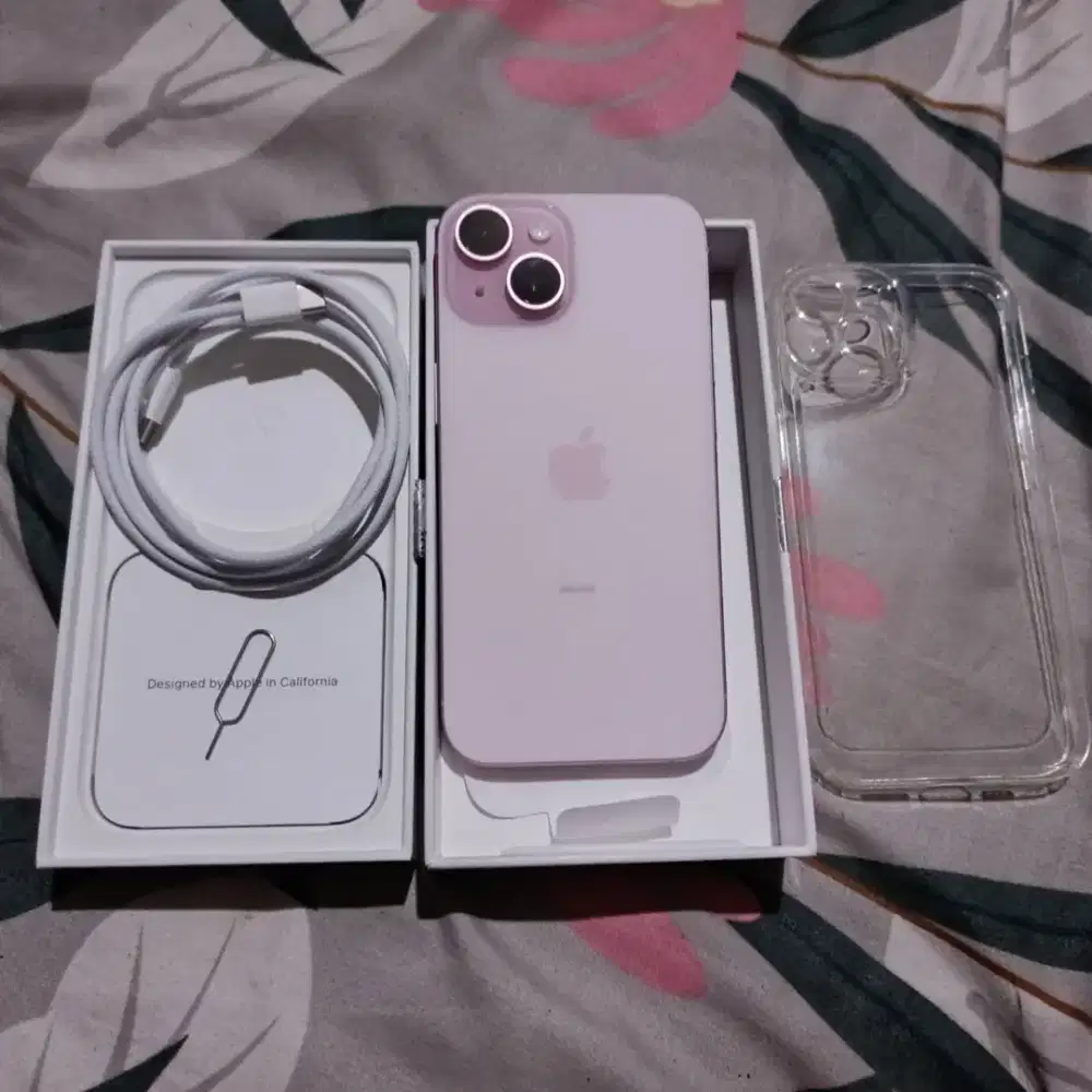 BU iphone 15 256gb pink bh 100% ex digimap baru 1 bln garansi panjang