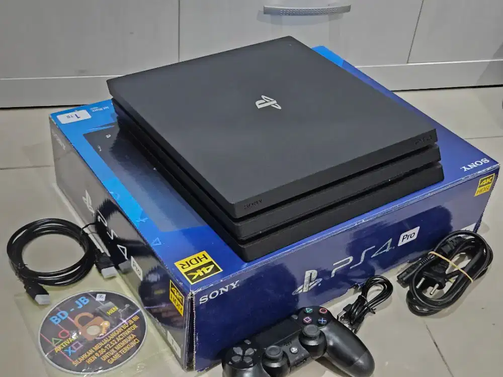 PS4 Pro 1TB CUH-7200