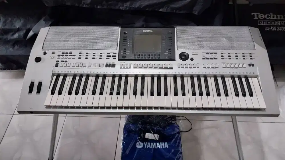 Keyboard yamaha psr s900