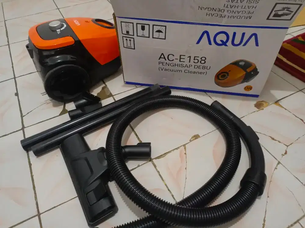 Vacum cleaner  aqua