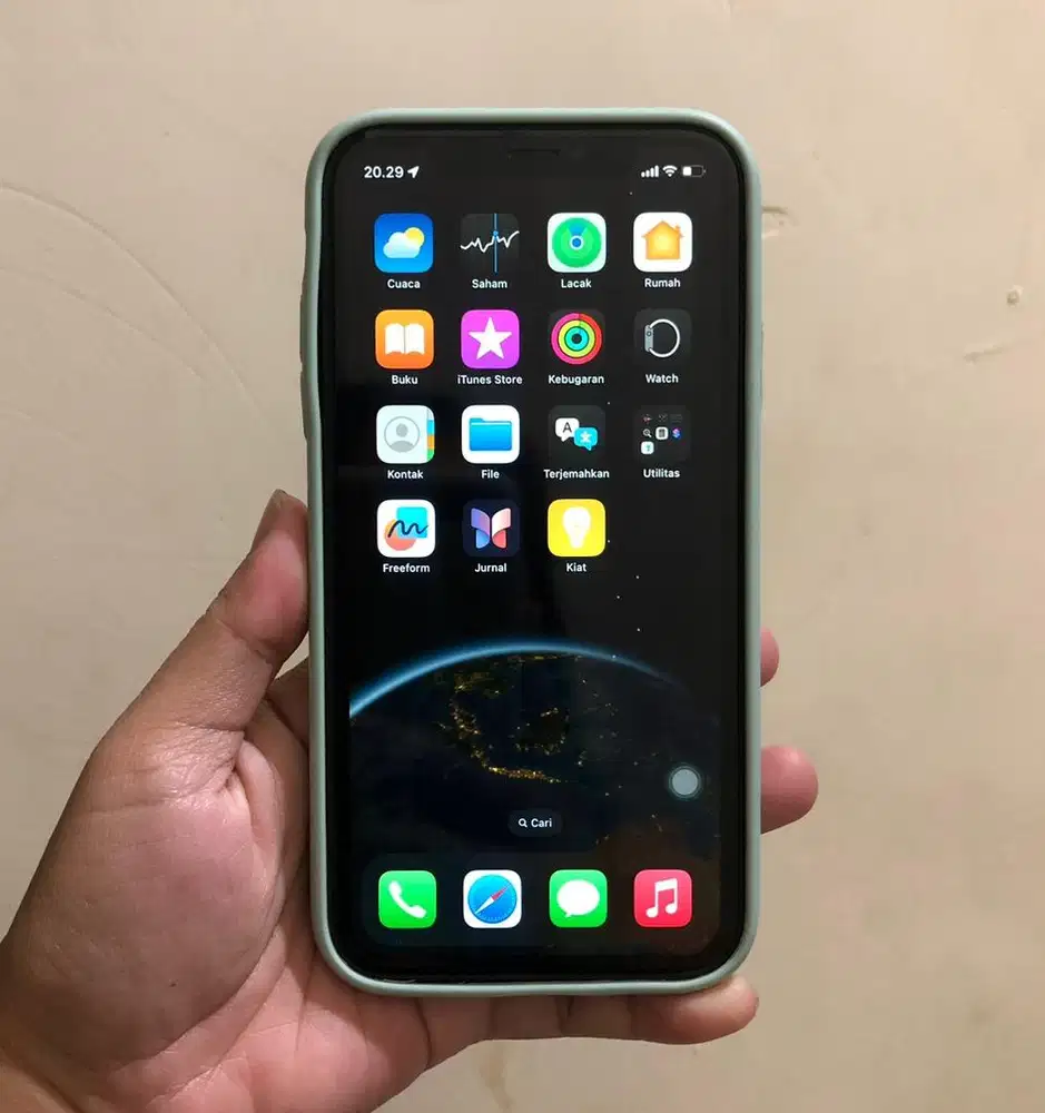 Iphone Xr internal 64gb