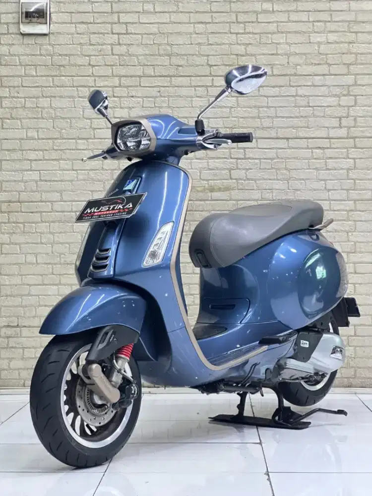 READY‼️ VESPA SPRINT 150 ABS 2021 EDISI KHUSUS 10TH ANIVERSARY