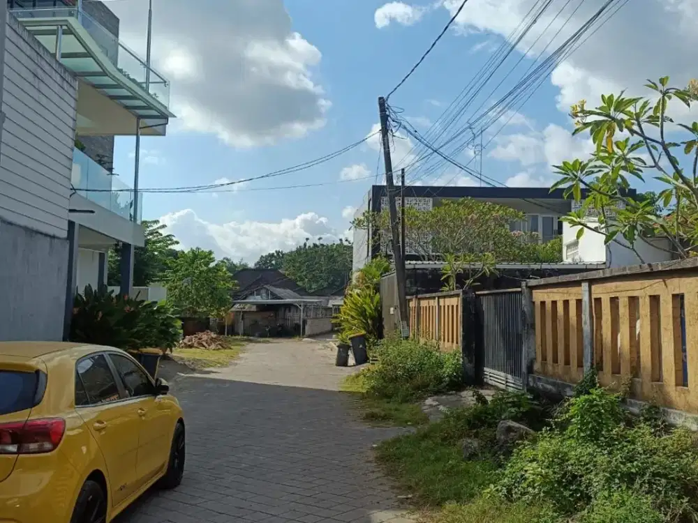 Tanah SHM Lingkungan Perumahan dan Kost Eksisting Siap Bangun dengan Harga Menarik di Puri Gading Jimbaran
