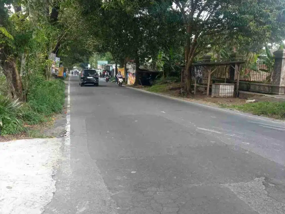 Dijual Tanah Komersial Jln Raya Tajem Sleman Akses luas