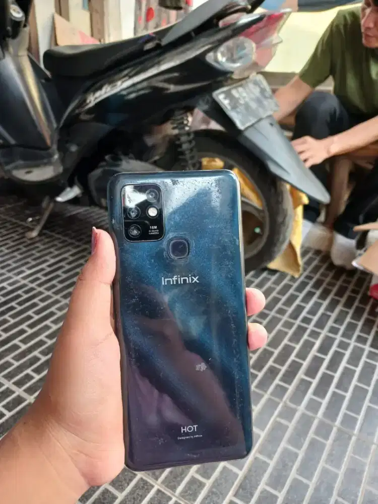 Dijual hp Infinix hot 10