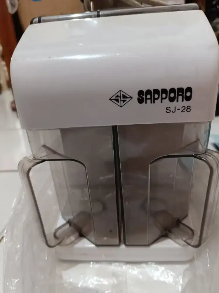Juicer buah merk Sapporo