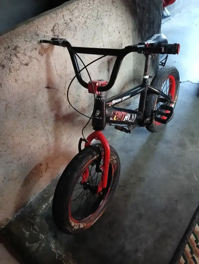 sepeda BMX anak