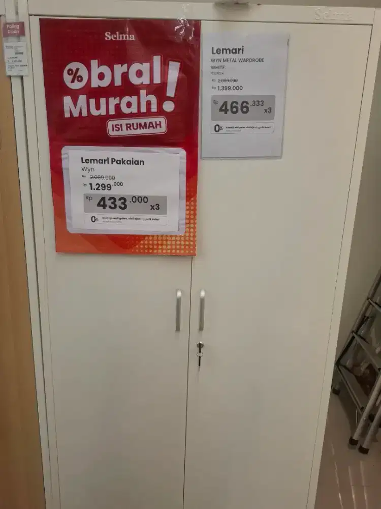 Promo Lemari Pakaian Wyn Metal wardrobe white