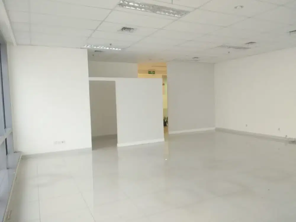 Disewakan Office Space Soho Capital Unit Langka