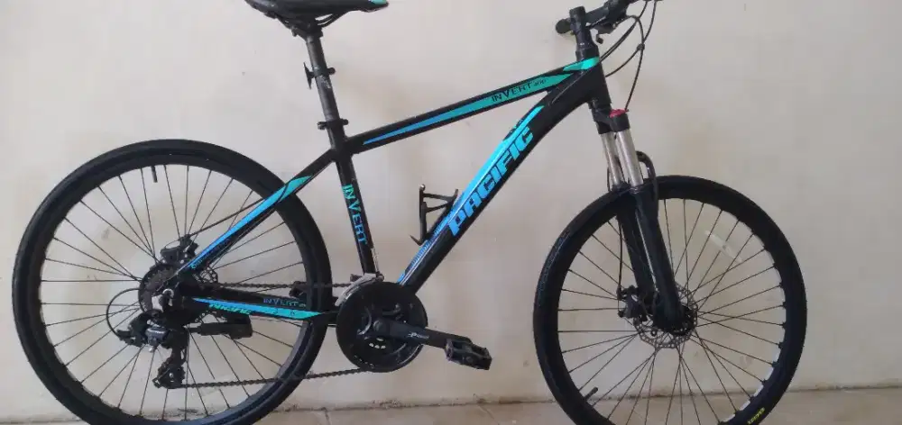 Dijual cepat murah sepada gunung pacific Invert 400 frame Aolly 8sped
