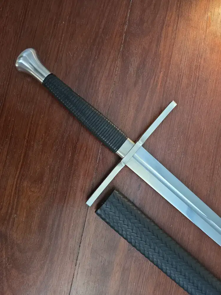 Pedang eropa Dreadthorn crussader european knight sword